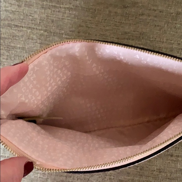 Kate Spade ♠️ Larchmont pouch - Picture 4 of 5